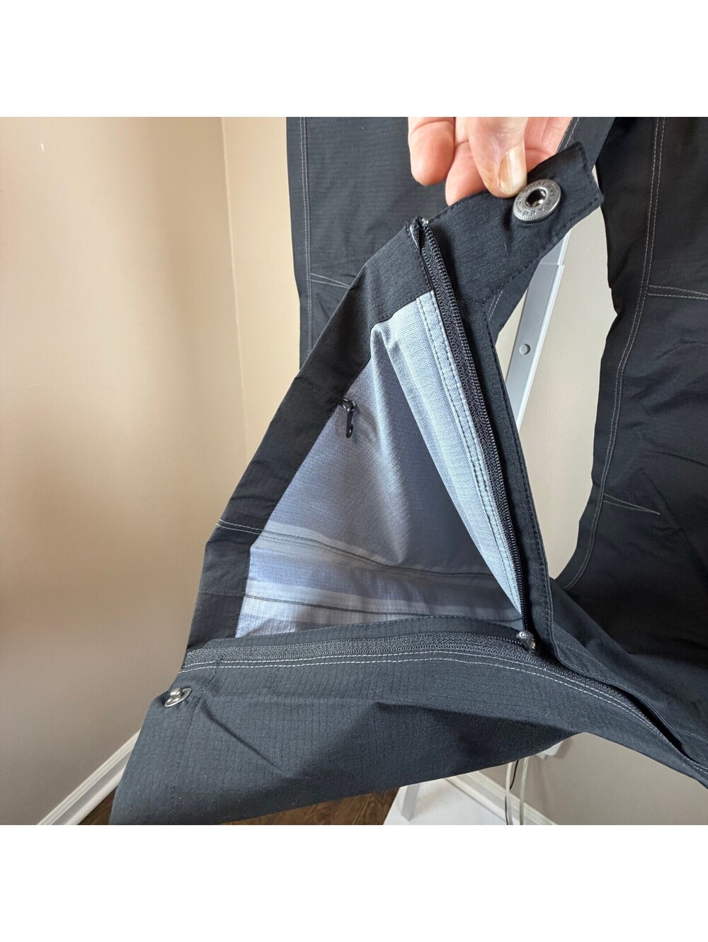 KUHL NWT Jetstream Rain Pants Size 4 - Picture 3 of 5